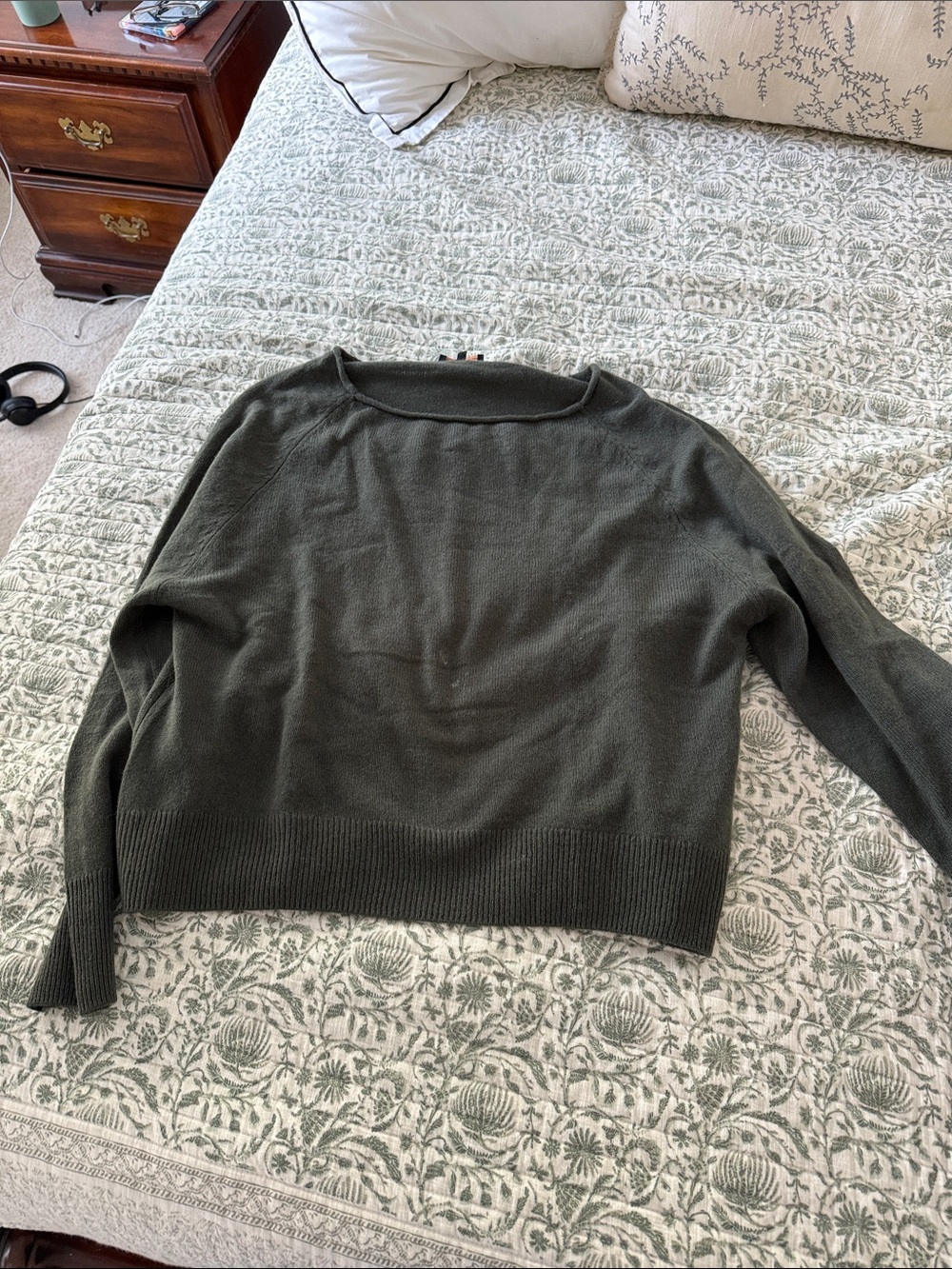 Mongolian Cashmere Boatneck Sweater green